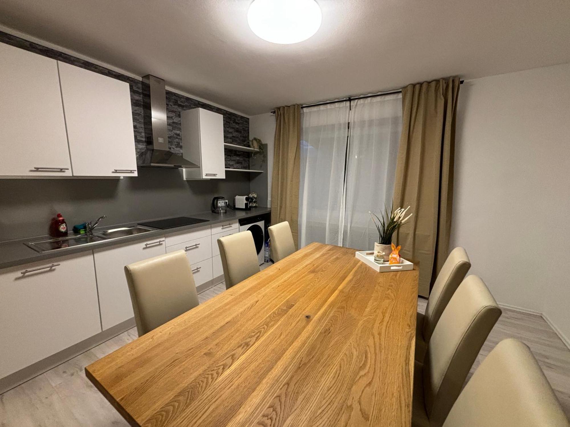 140Qm - 4 Zimmer- Parkplatz - Autobahn - Blauer See - Mallibase Apartments Garbsen Exteriér fotografie